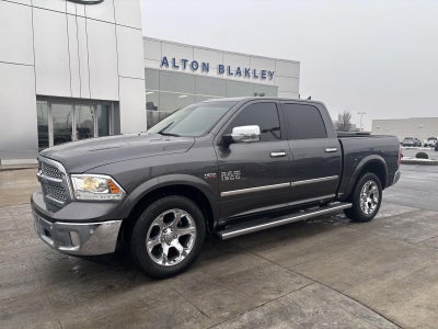 2017 RAM 1500 LARAMIE 4X2 CREW CAB 5'7