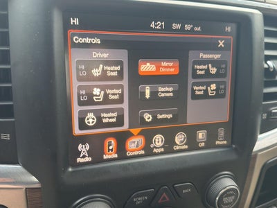 2017 RAM 1500 LARAMIE 4X2 CREW CAB 5'7