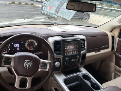 2017 RAM 1500 LARAMIE 4X2 CREW CAB 5'7