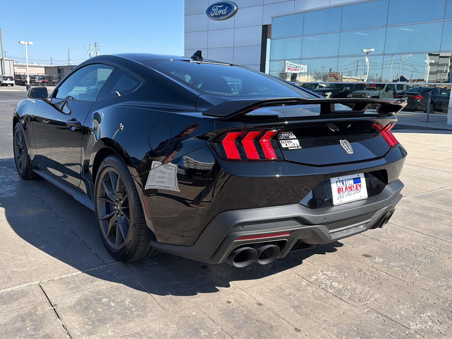 2025 Ford Mustang Dark Horse