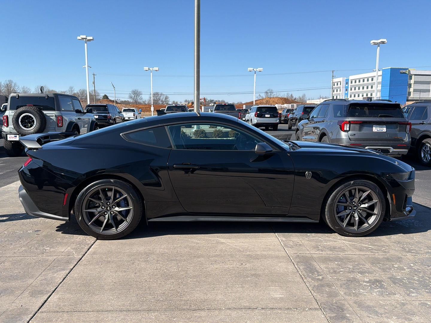 2025 Ford Mustang Dark Horse