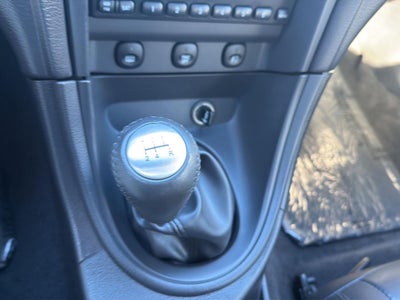 2004 Ford MUSTANG Base