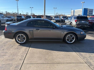 2004 Ford MUSTANG Base