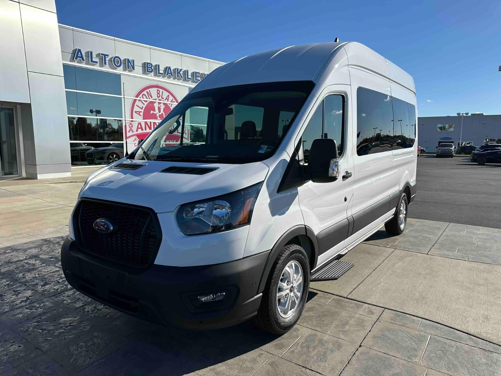 2025 Ford Transit 350 XL