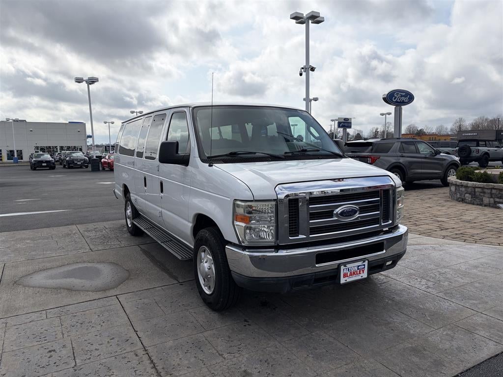 2012 Ford E-Series E-350 SD XLT