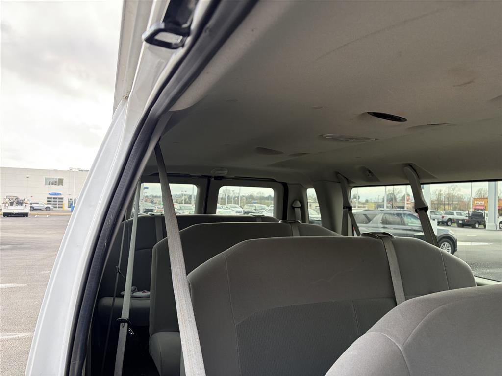 2012 Ford E-Series E-350 SD XLT