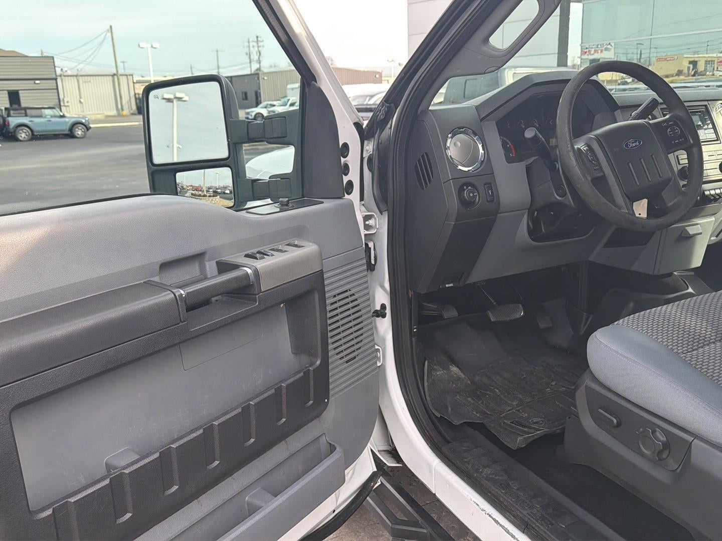 2016 Ford Super Duty F-350 DRW XLT