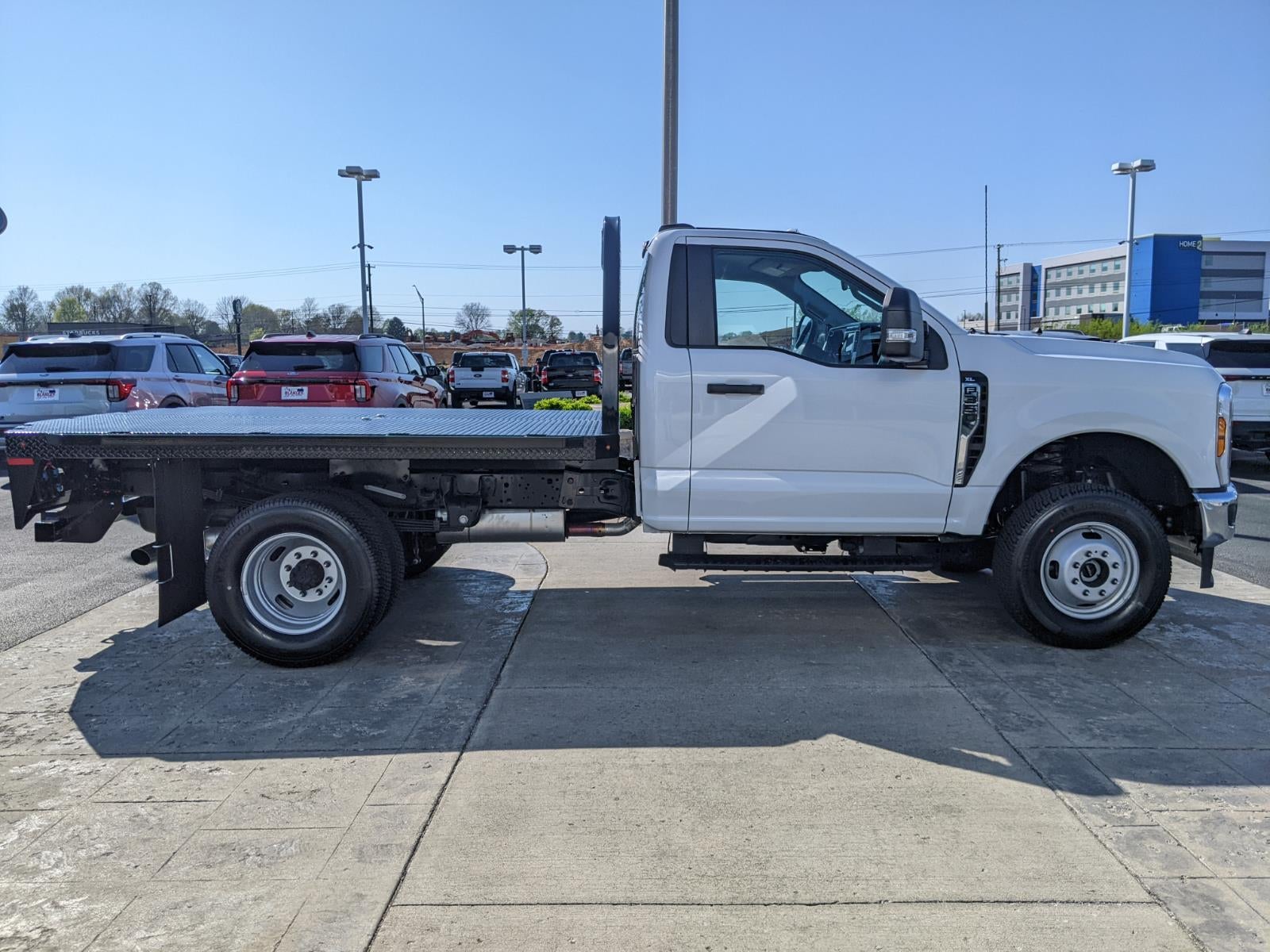 2026 Ford Super Duty F-350 DRW XL