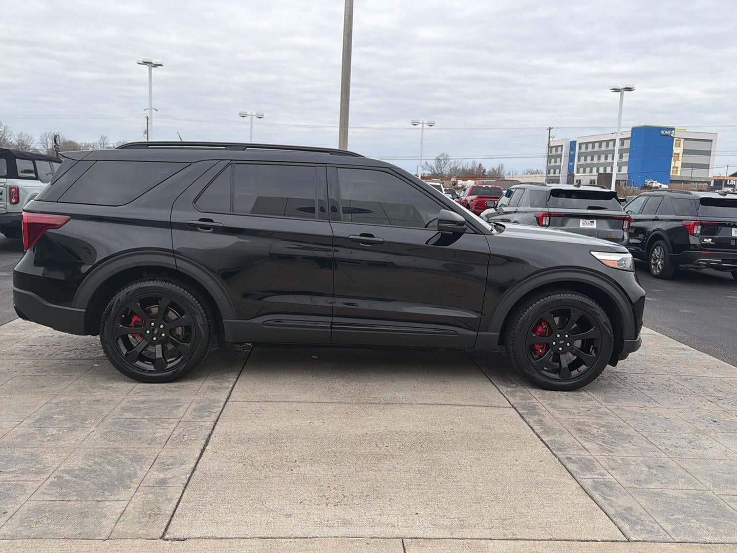 2021 Ford Explorer ST