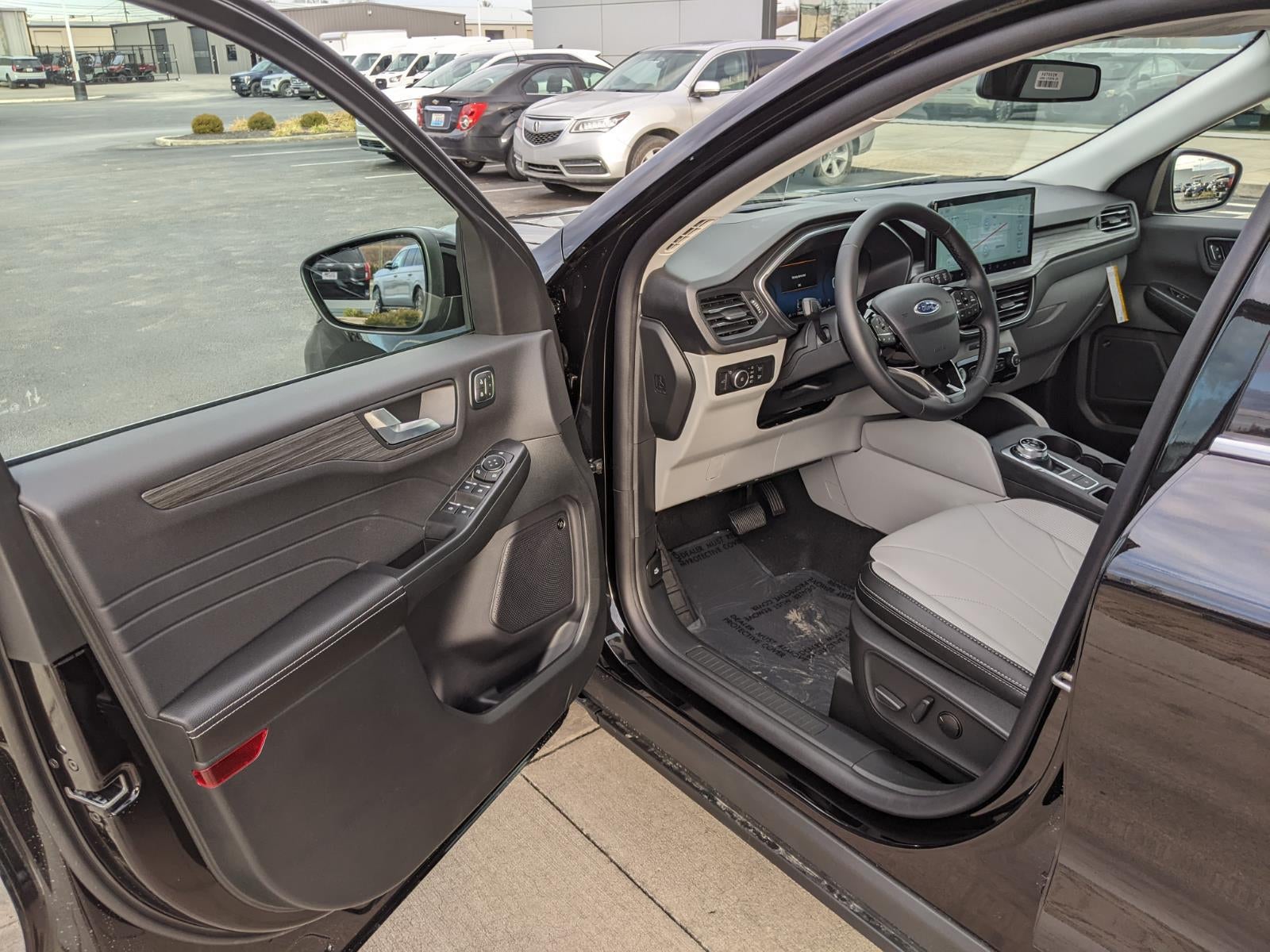 2026 Ford Escape Platinum