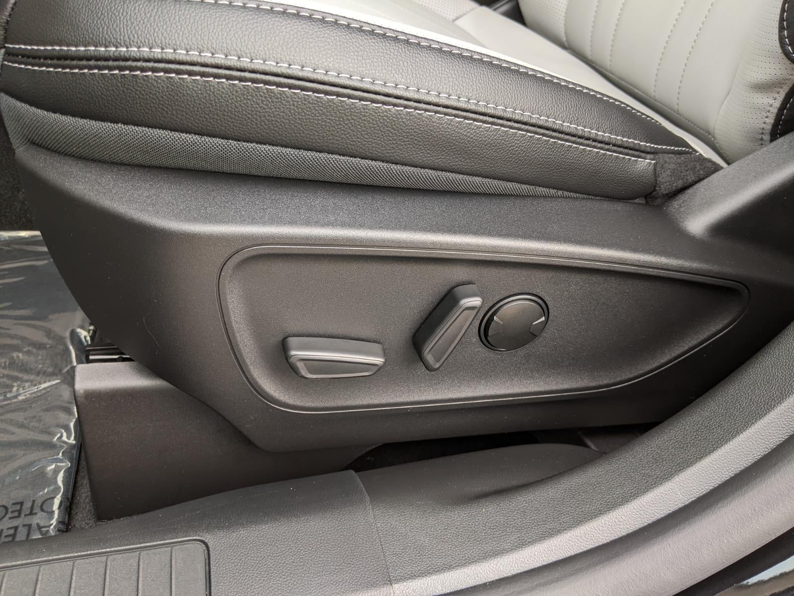 2026 Ford Escape Platinum