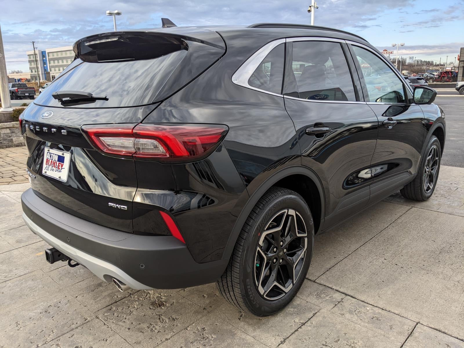 2026 Ford Escape Platinum