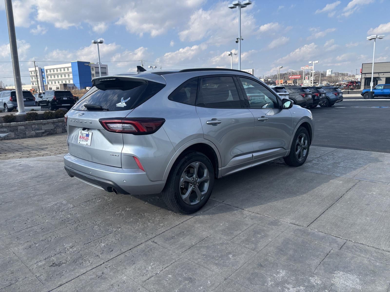 2023 Ford Escape ST-Line Select