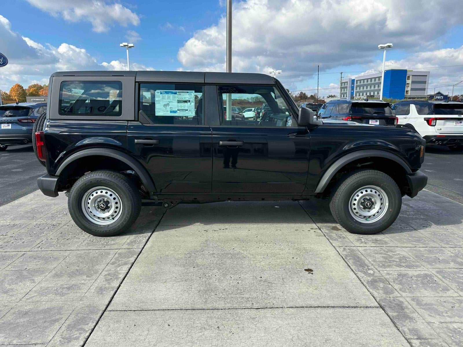 2025 Ford Bronco Base