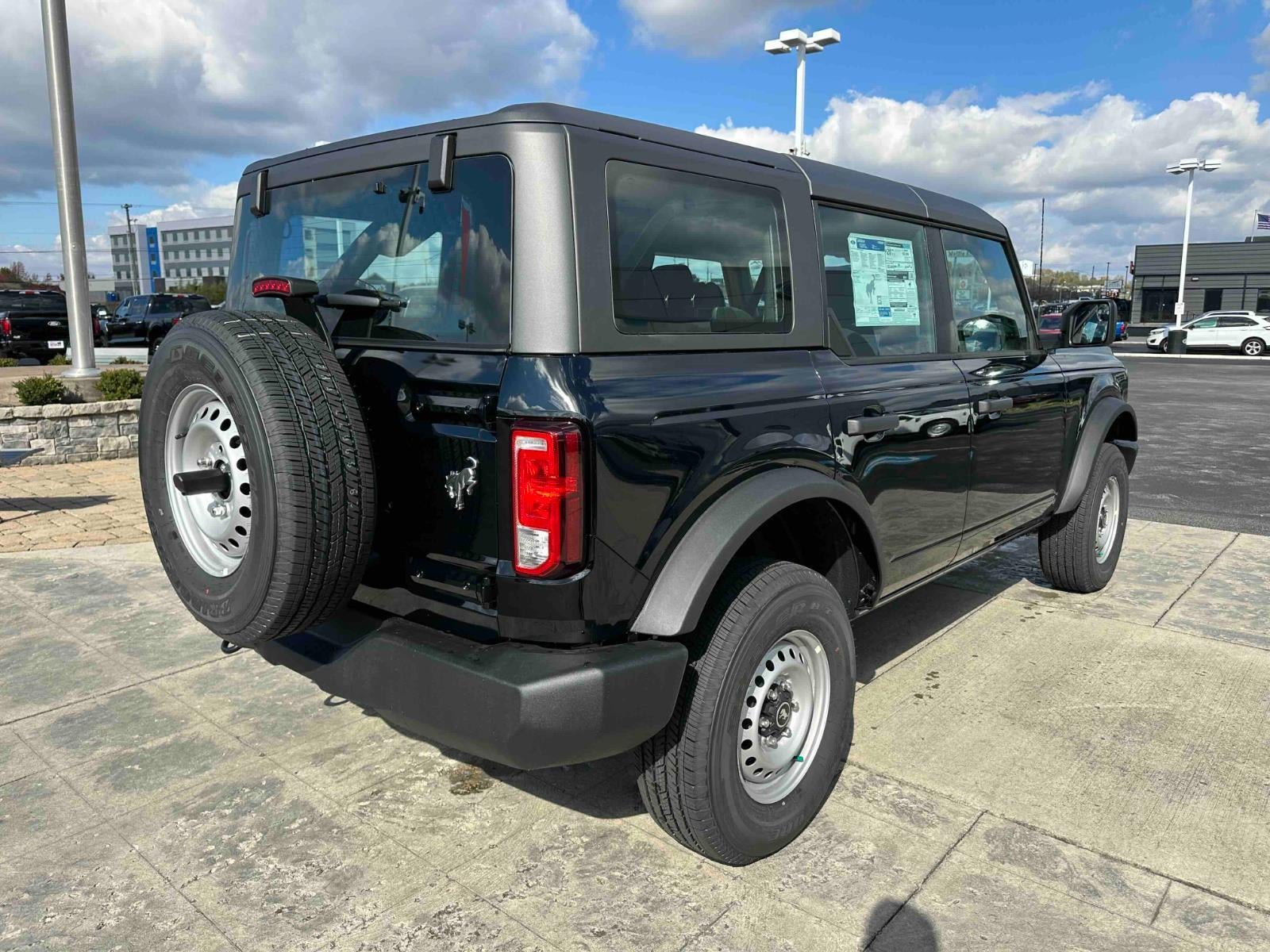 2025 Ford Bronco Base