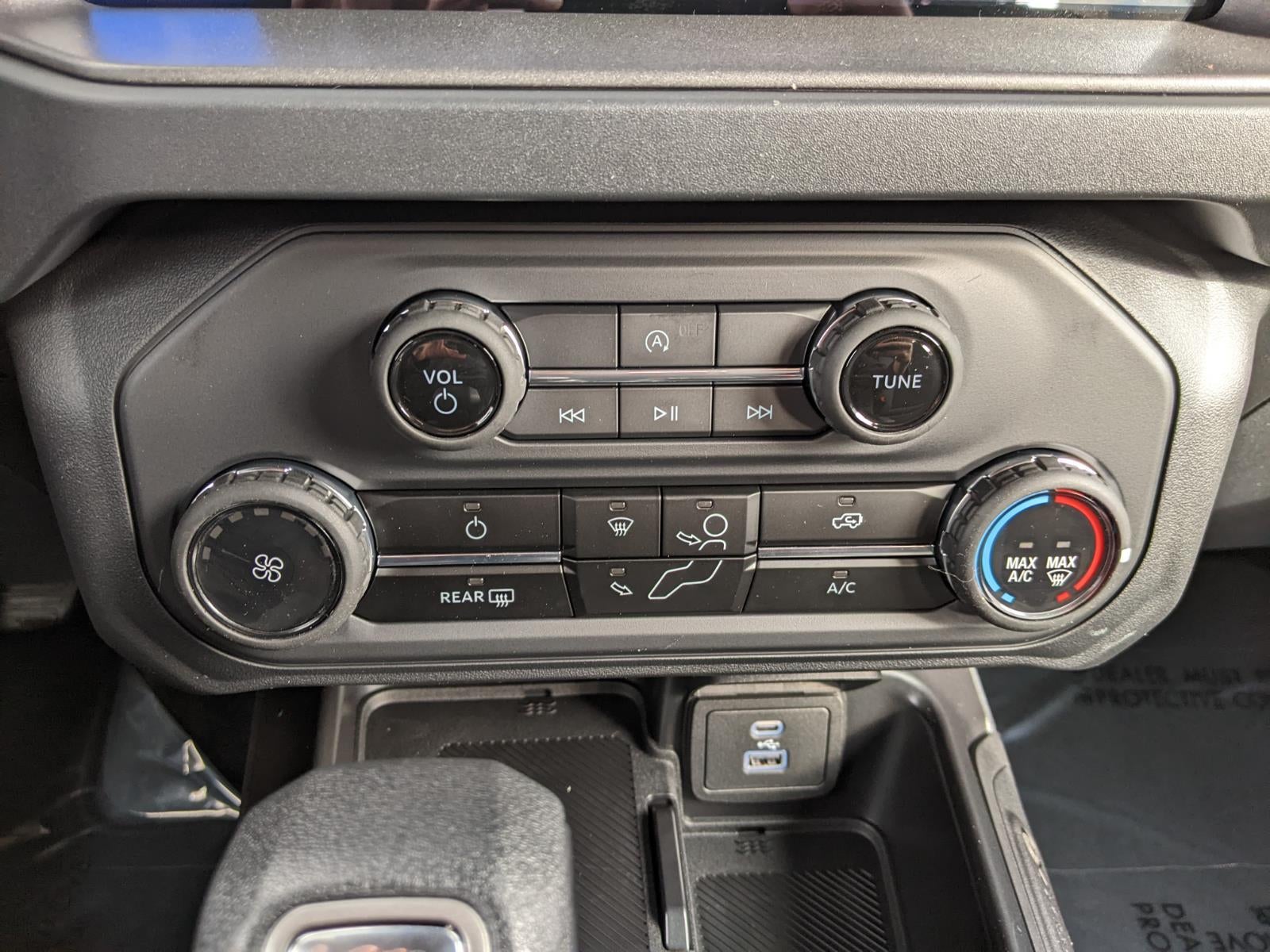 2025 Ford Bronco Base