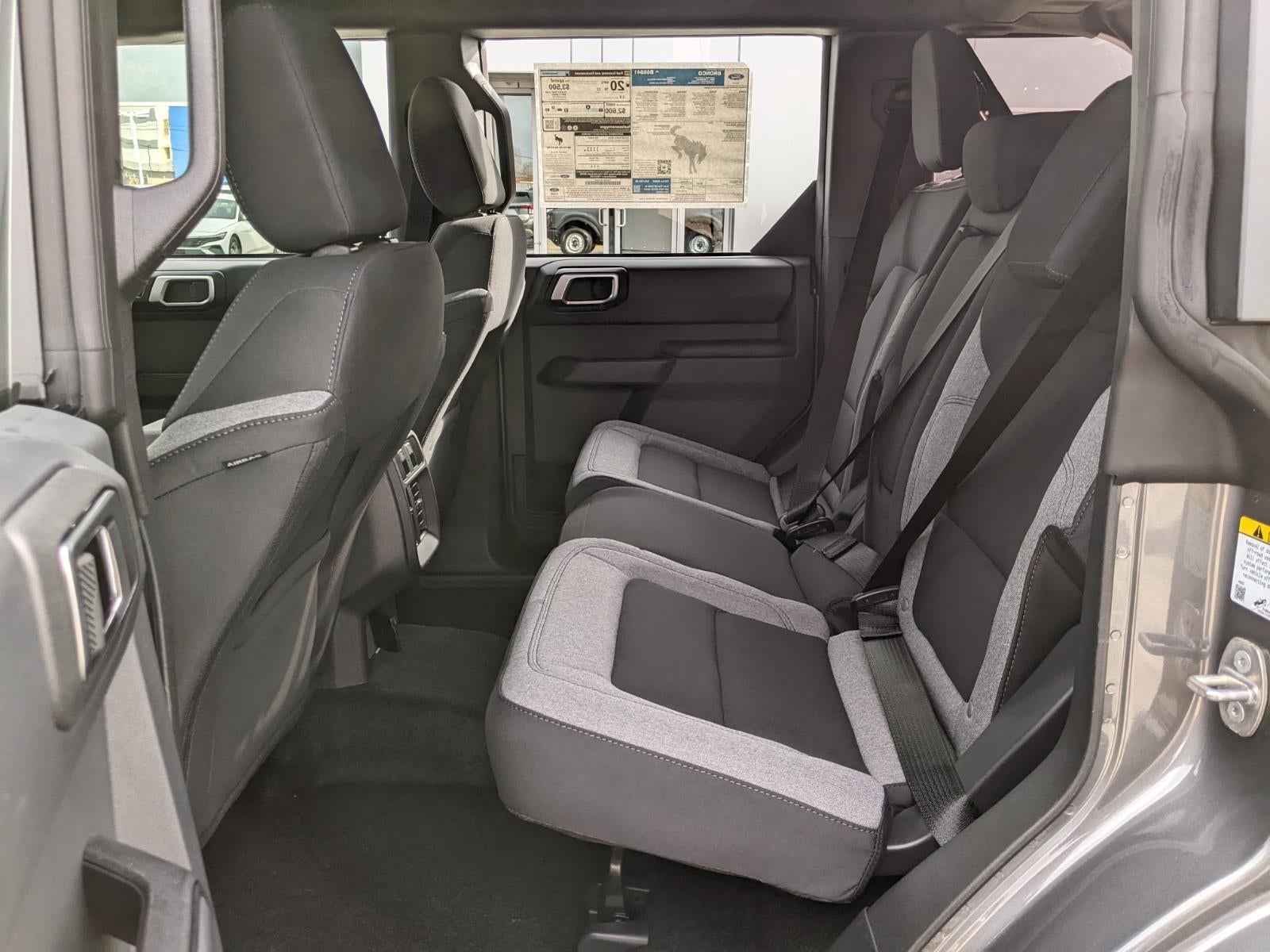 2025 Ford Bronco Base