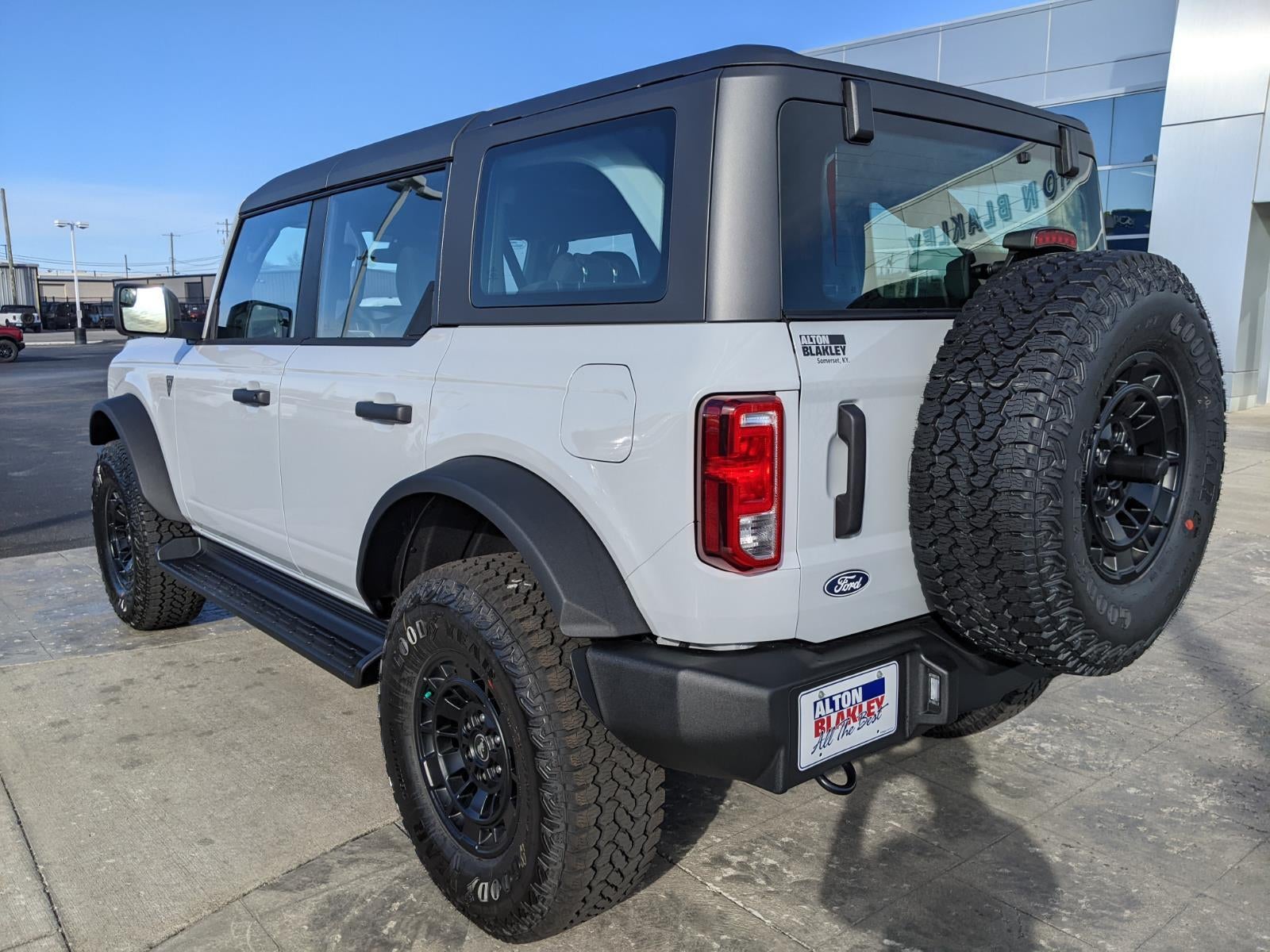 2026 Ford Bronco Base