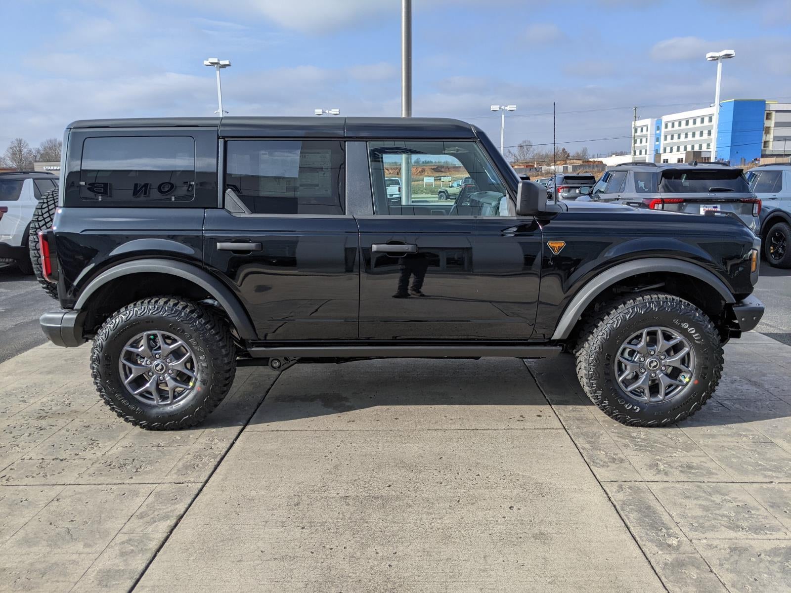 2025 Ford Bronco Badlands