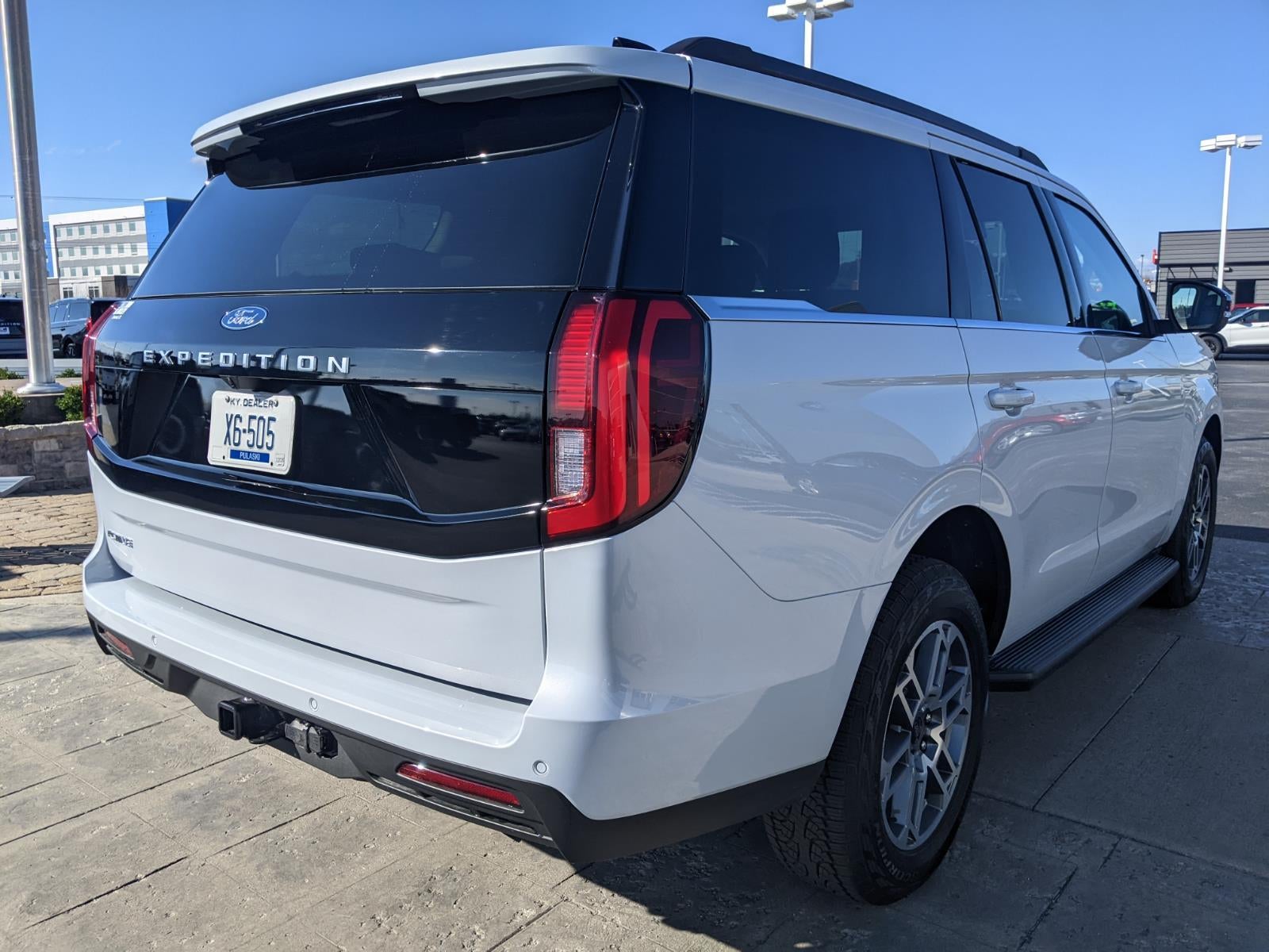 2026 Ford Expedition Active