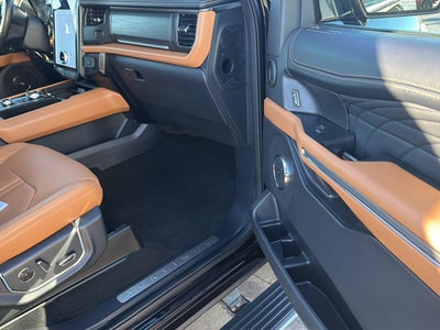 2024 Ford Expedition Platinum