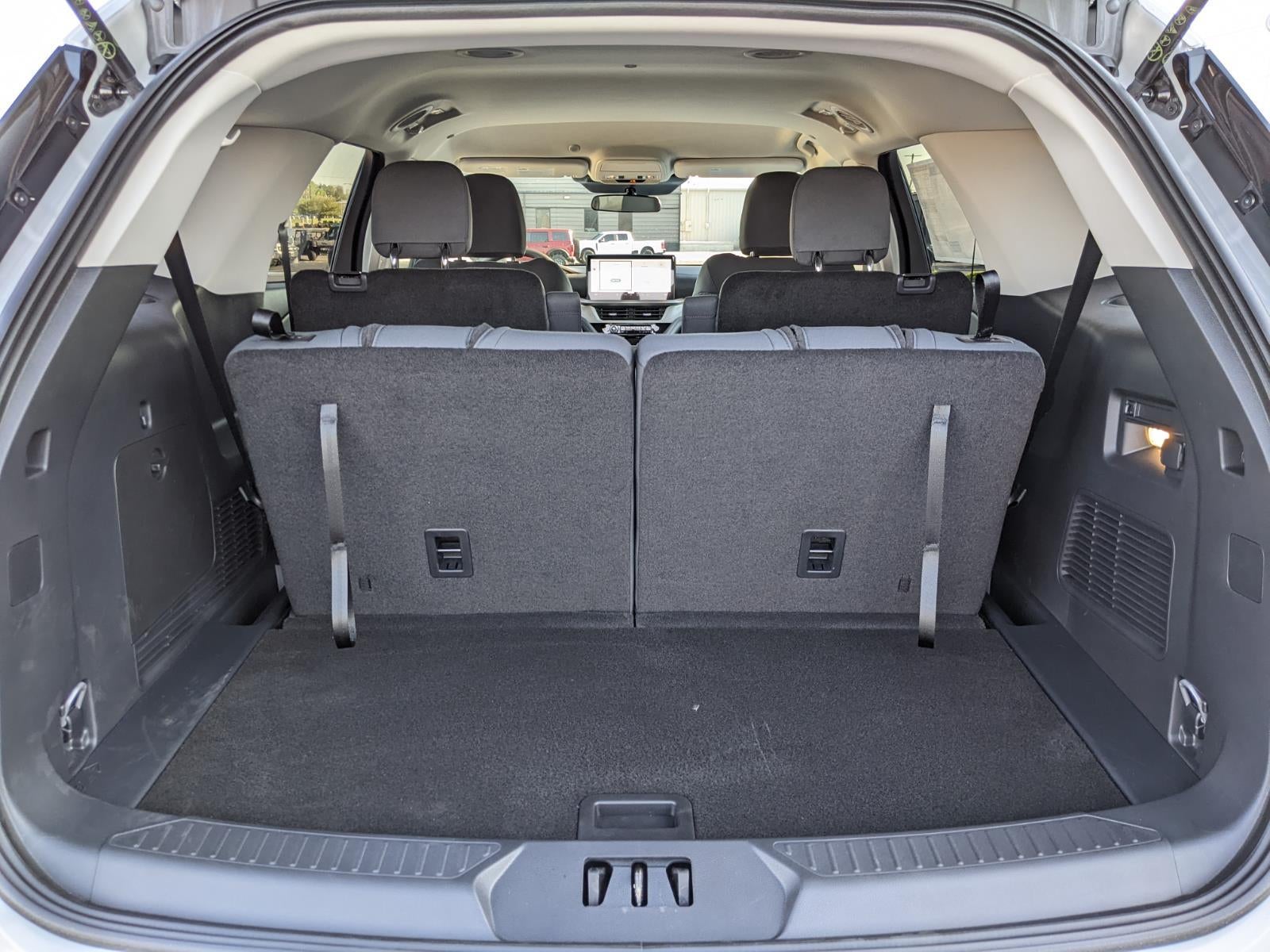 2026 Ford Explorer Active w/100A Pkg