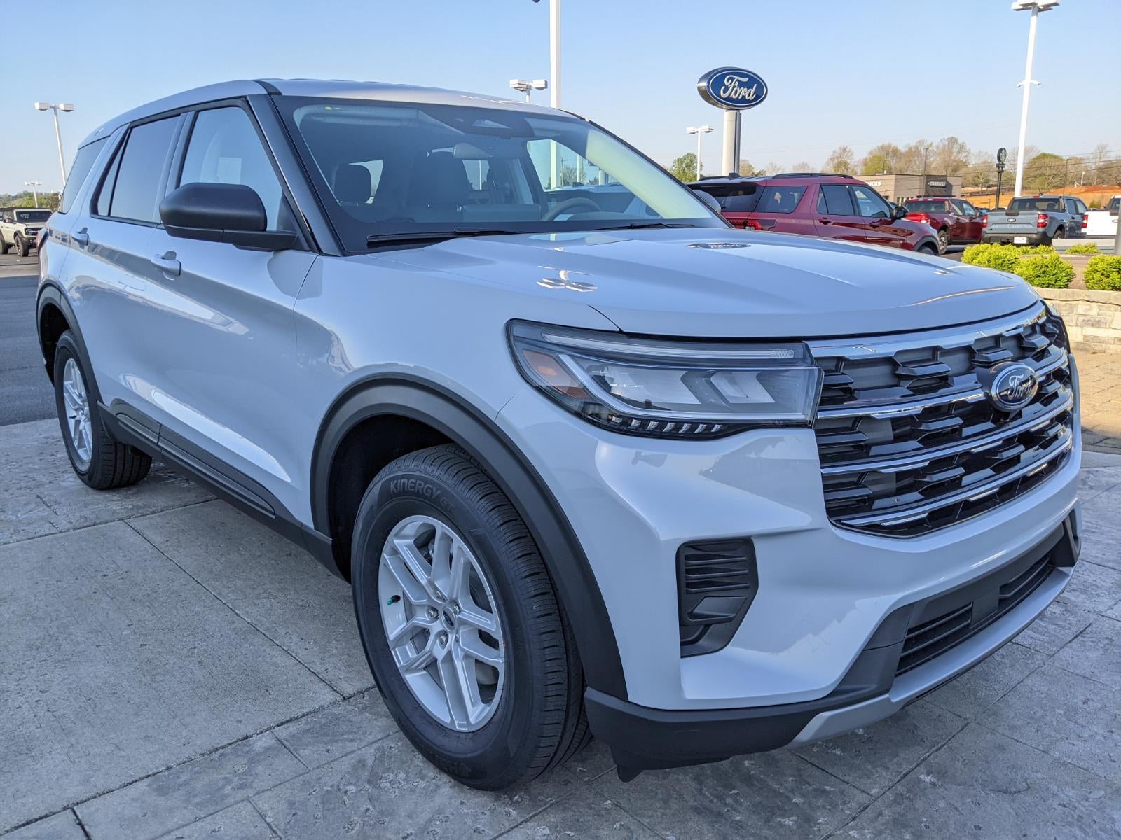 2026 Ford Explorer Active w/100A Pkg