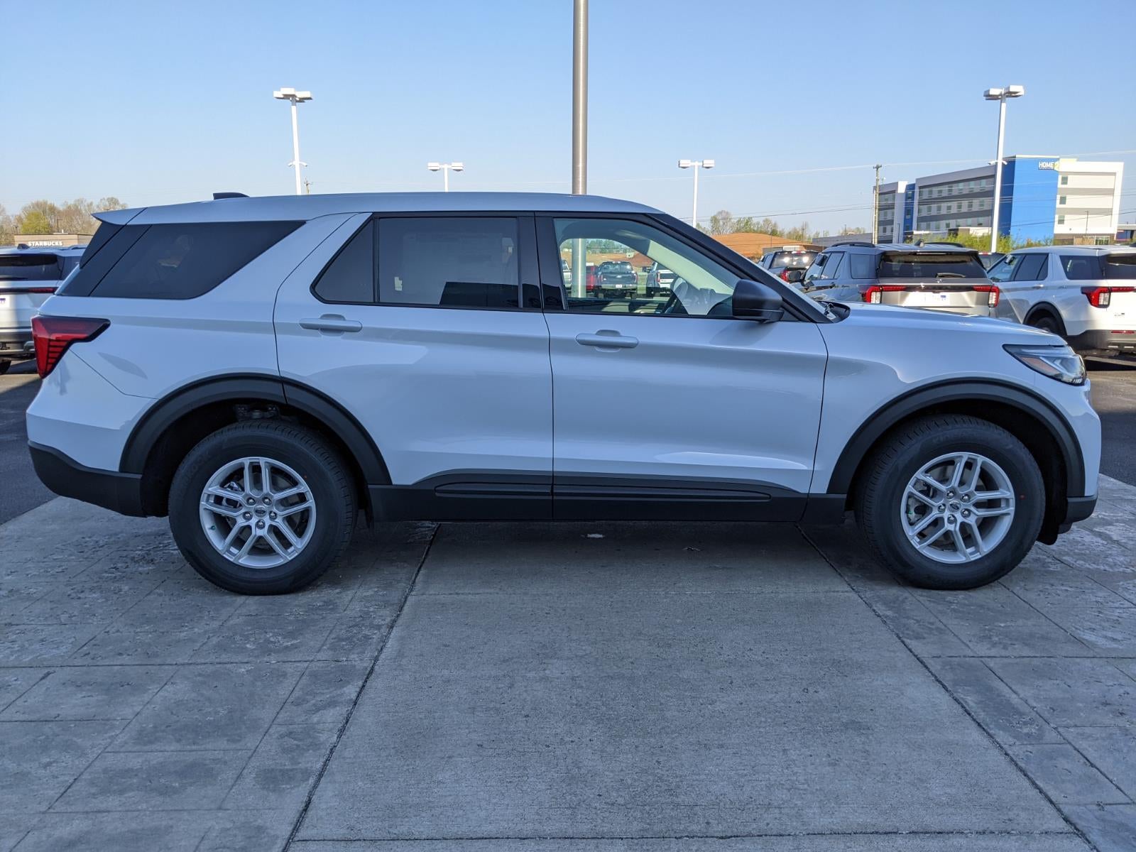 2026 Ford Explorer Active w/100A Pkg
