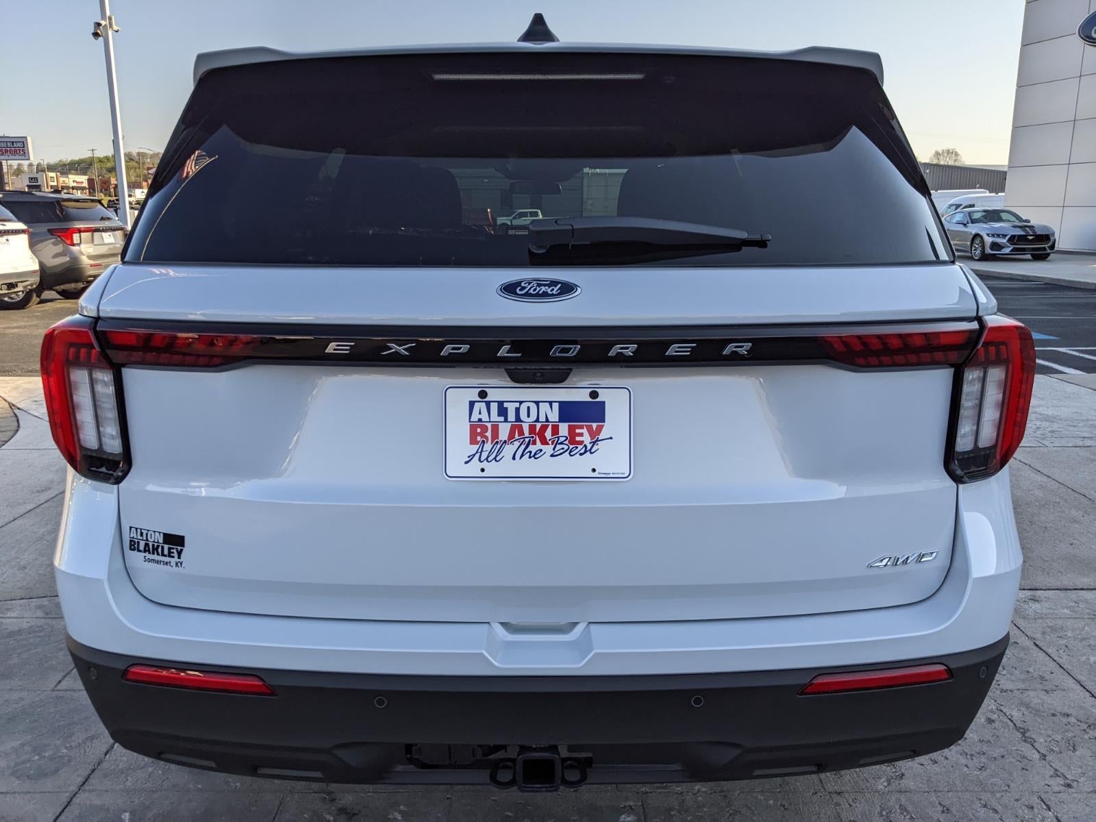 2026 Ford Explorer Active w/100A Pkg