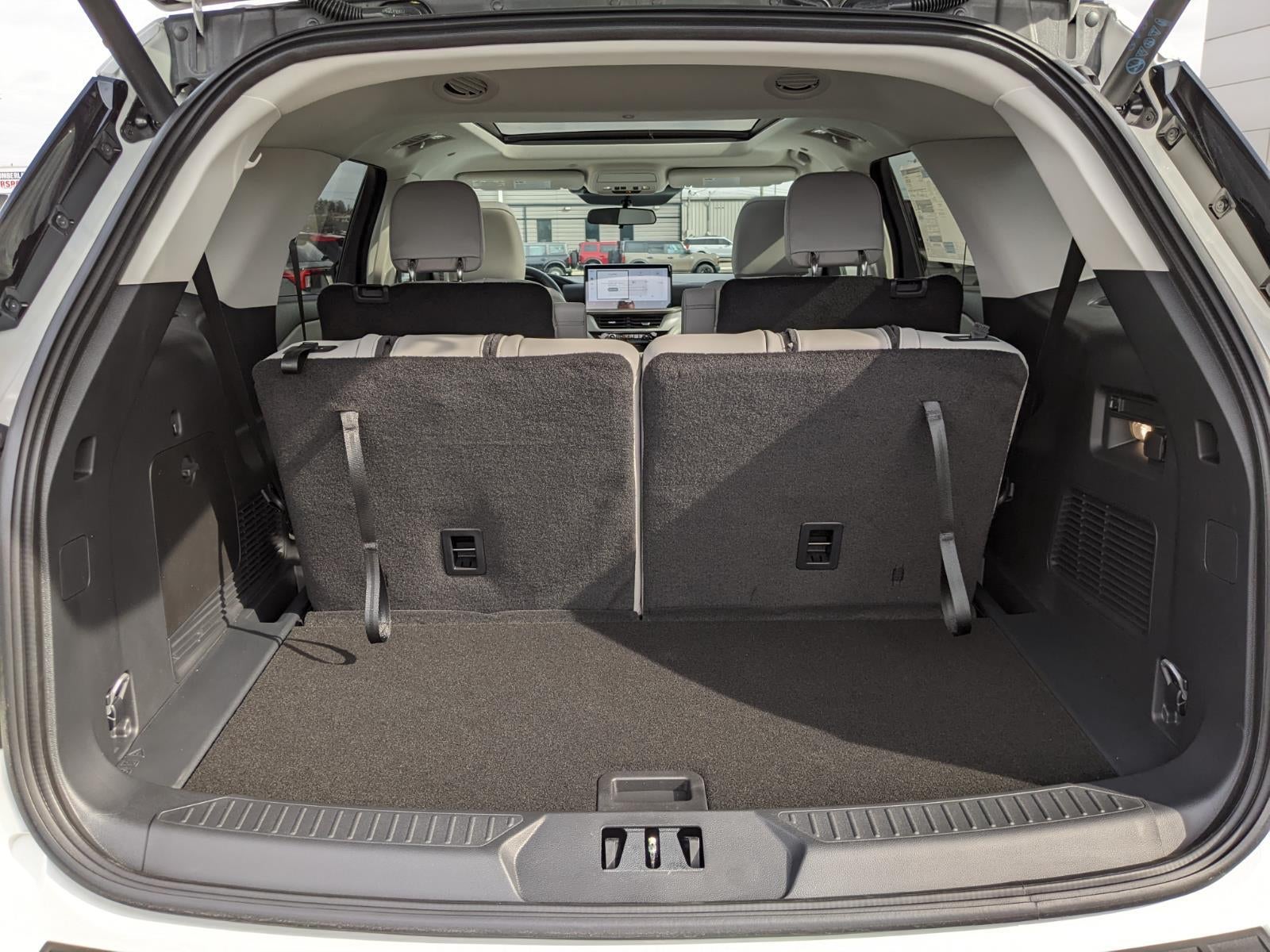 2026 Ford Explorer Active w/100A Pkg