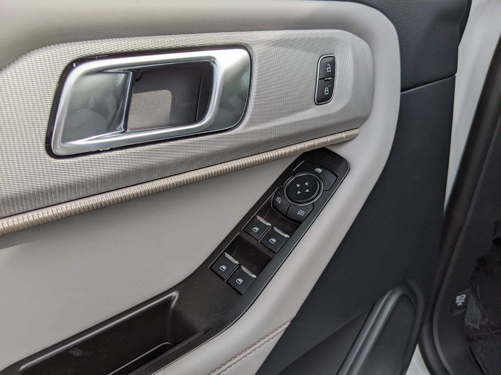 2026 Ford Explorer Active w/100A Pkg