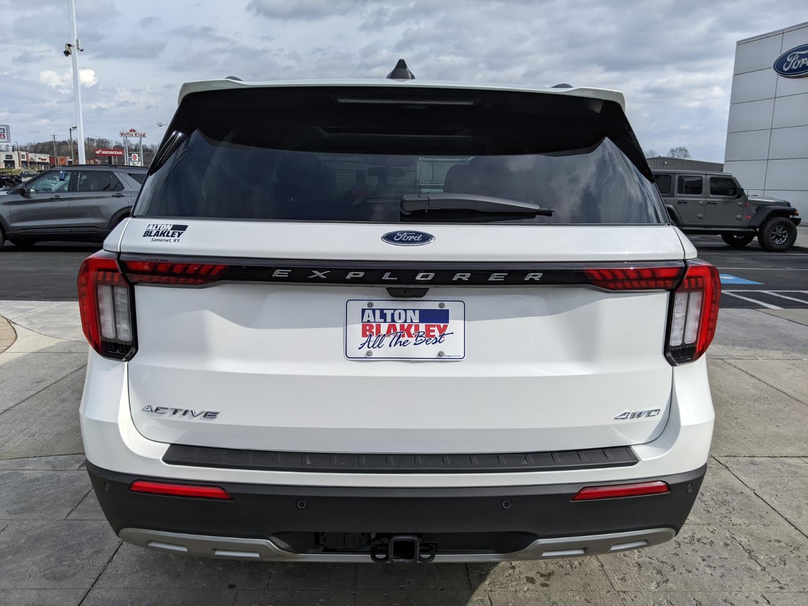 2026 Ford Explorer Active w/100A Pkg