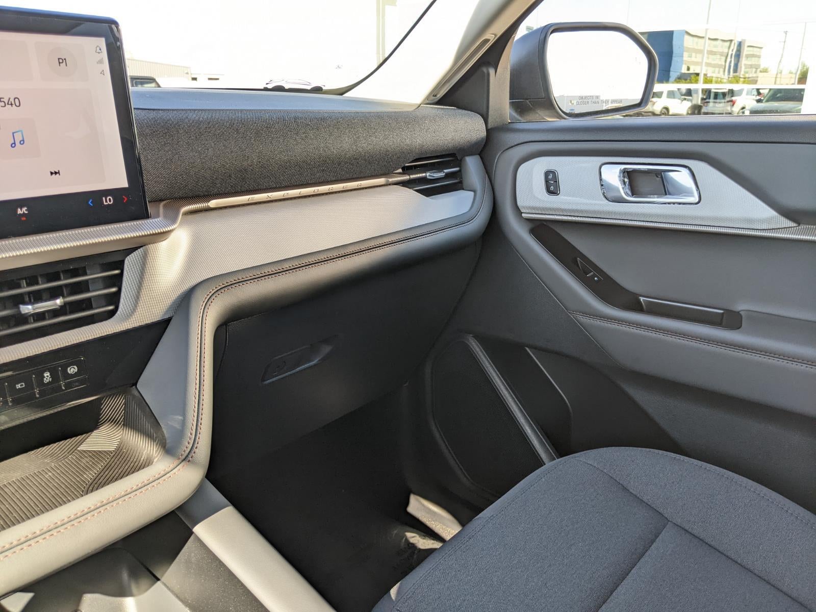 2026 Ford Explorer Active w/100A Pkg