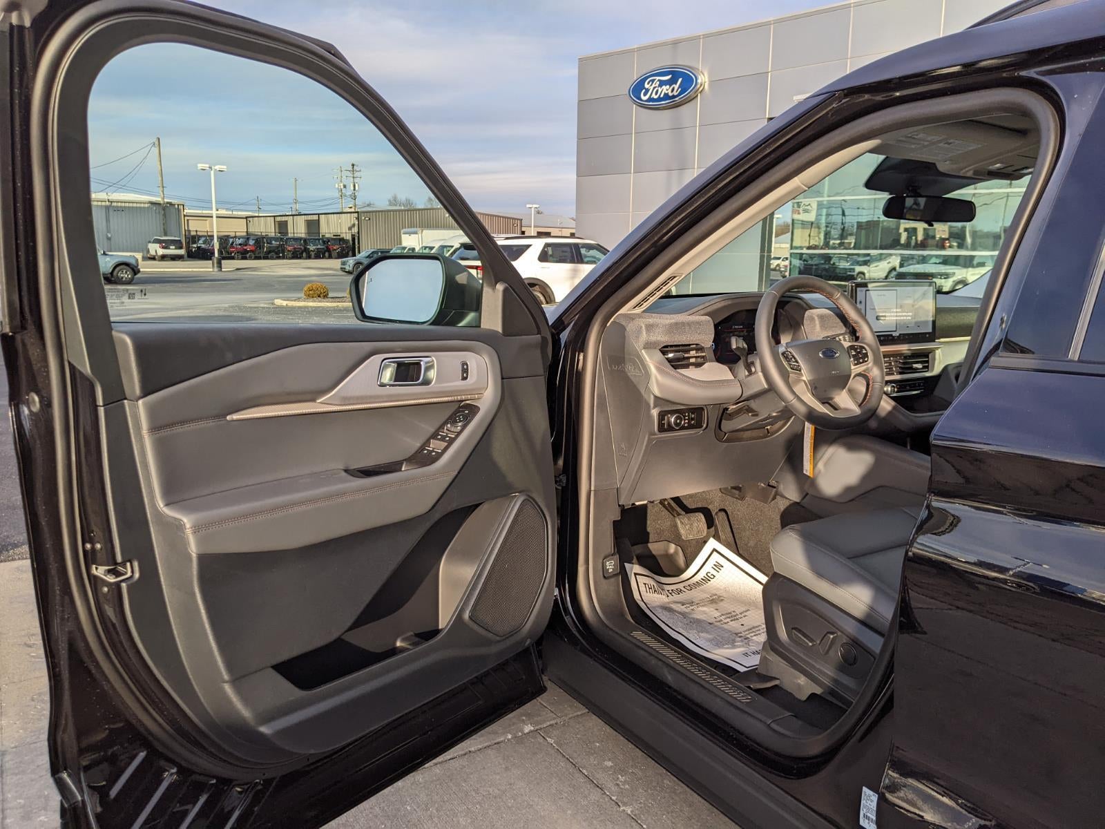 2026 Ford Explorer Active w/200A Pkg