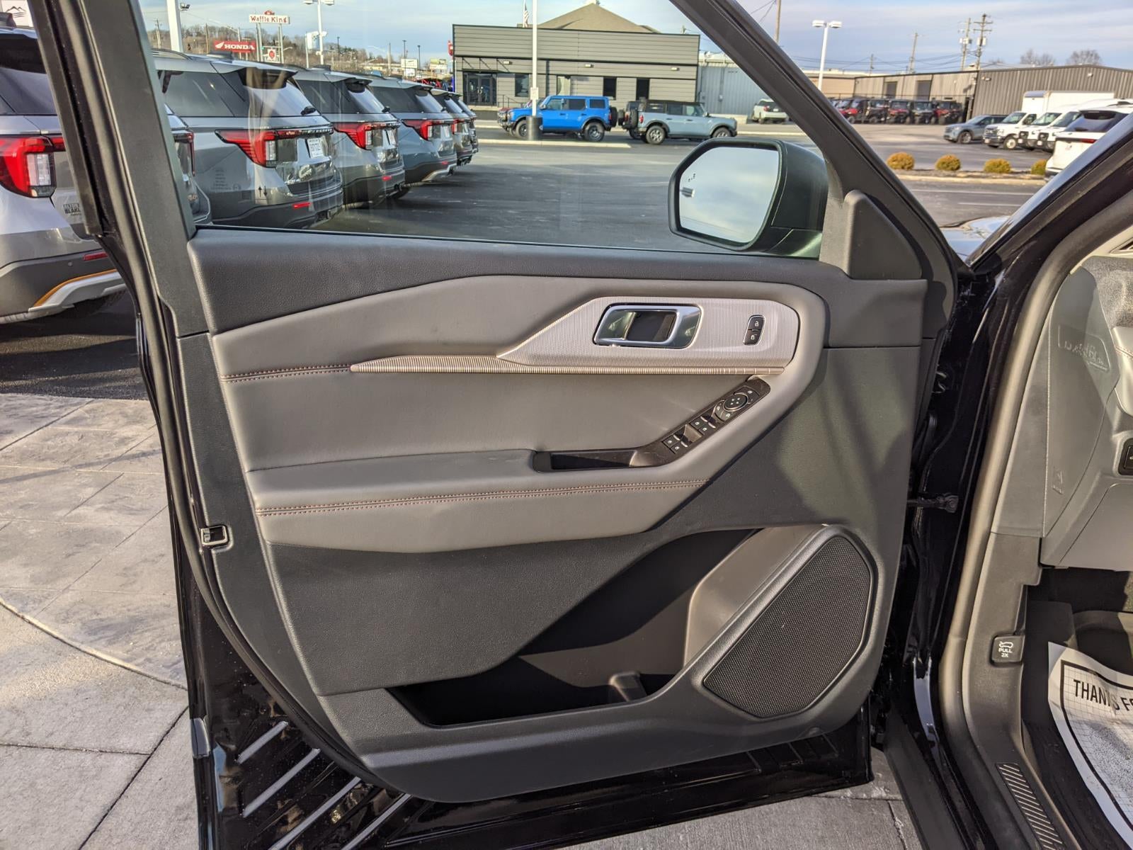 2026 Ford Explorer Active w/200A Pkg