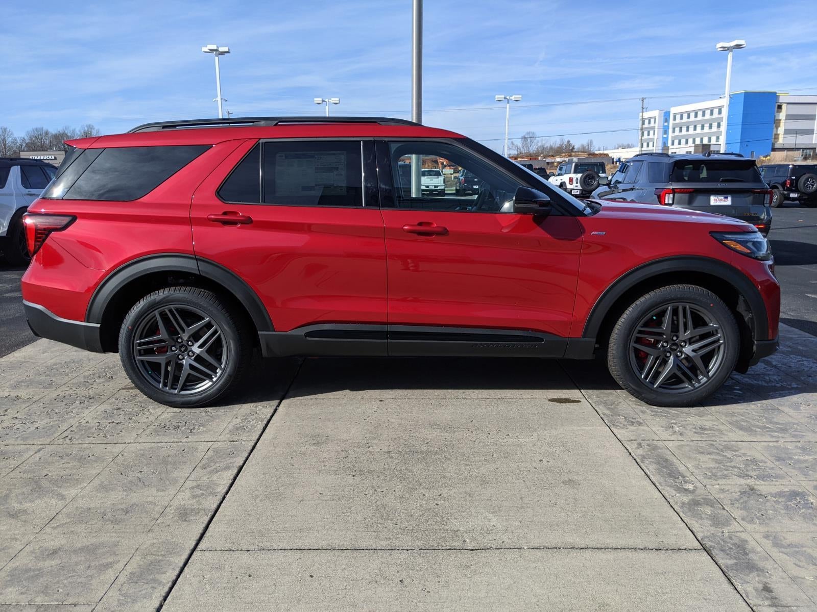 2026 Ford Explorer ST-Line