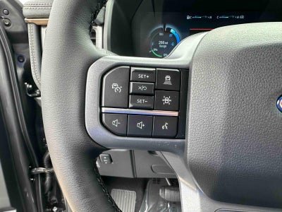 2025 Ford F-150 Lightning LARIAT