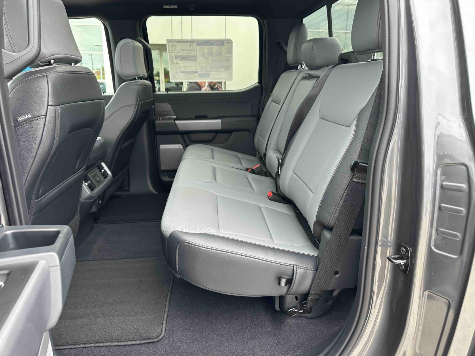 2025 Ford F-150 Lightning LARIAT