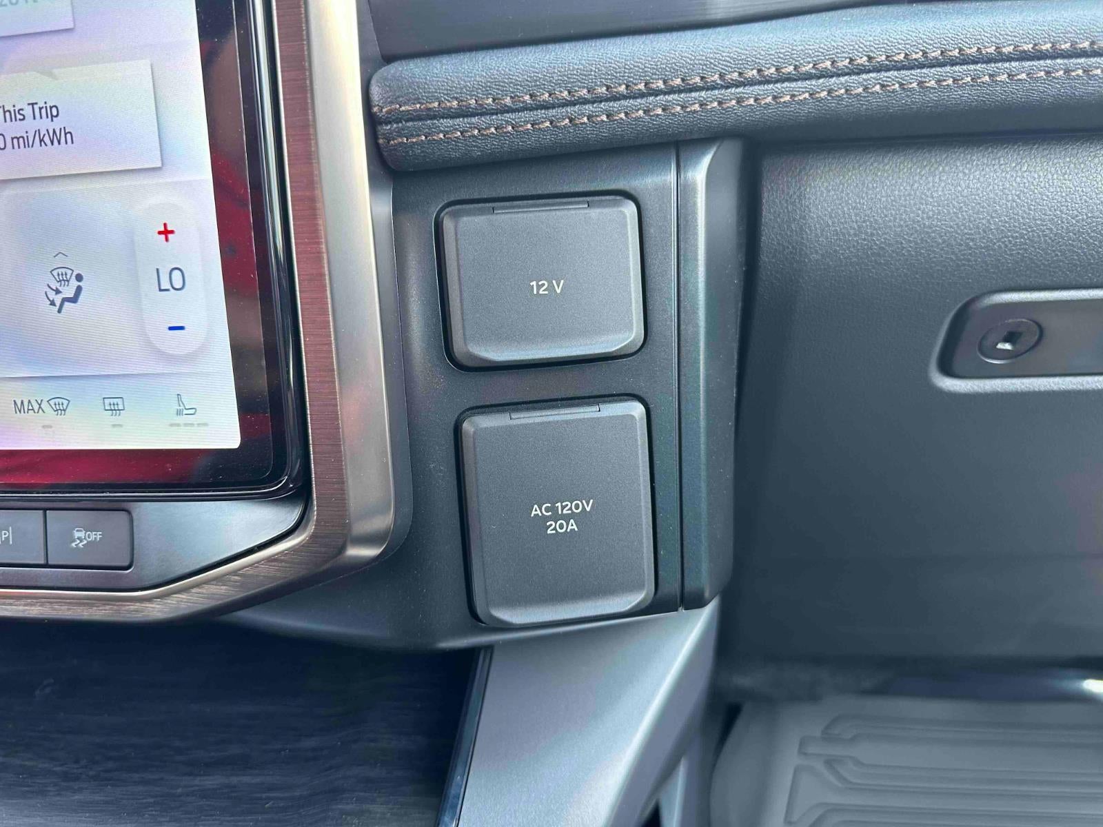 2025 Ford F-150 Lightning Lariat 4WD Supercrew 5.5'