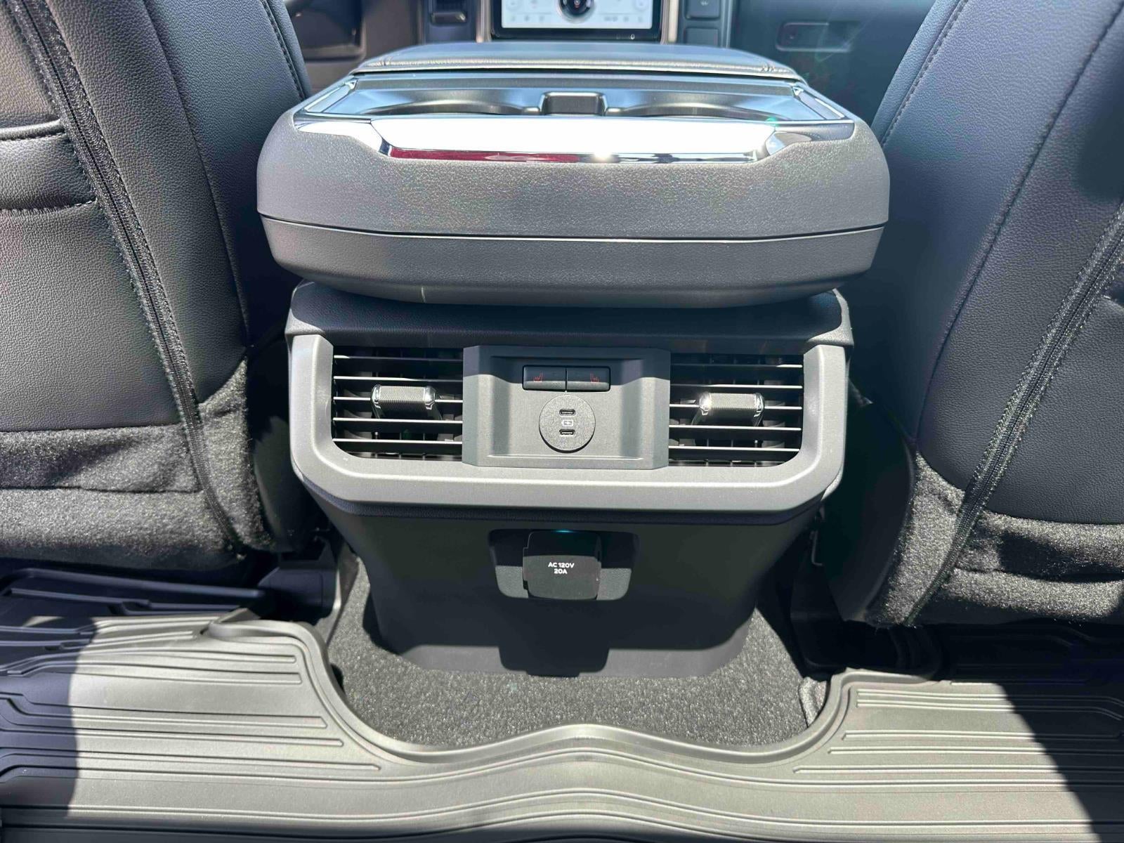 2025 Ford F-150 Lightning Lariat 4WD Supercrew 5.5'