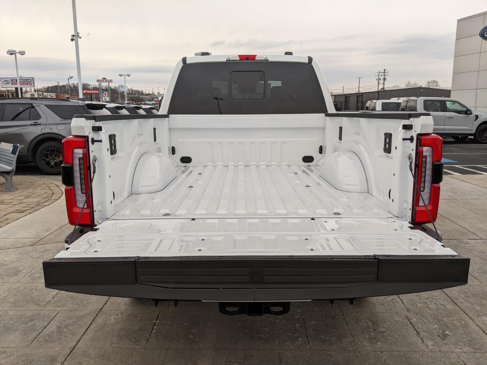 2026 Ford Super Duty F-350 SRW Platinum