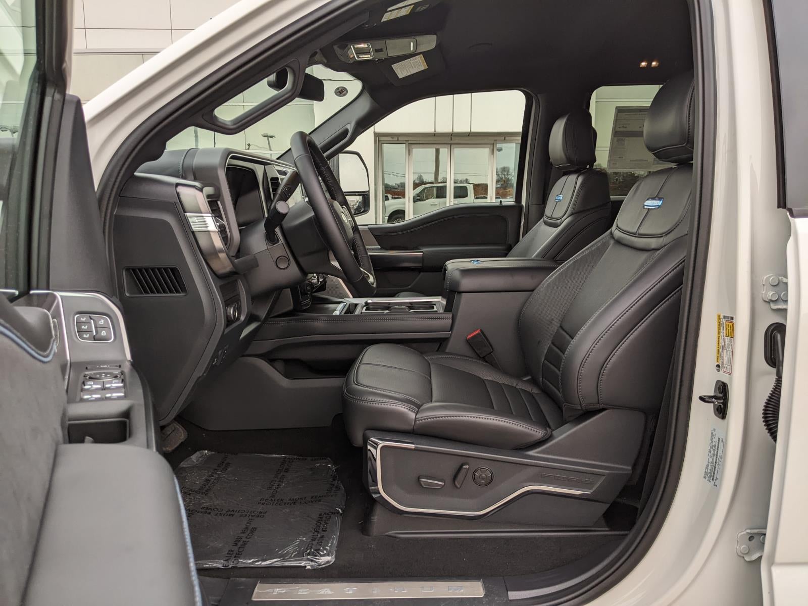 2026 Ford Super Duty F-350 SRW Platinum