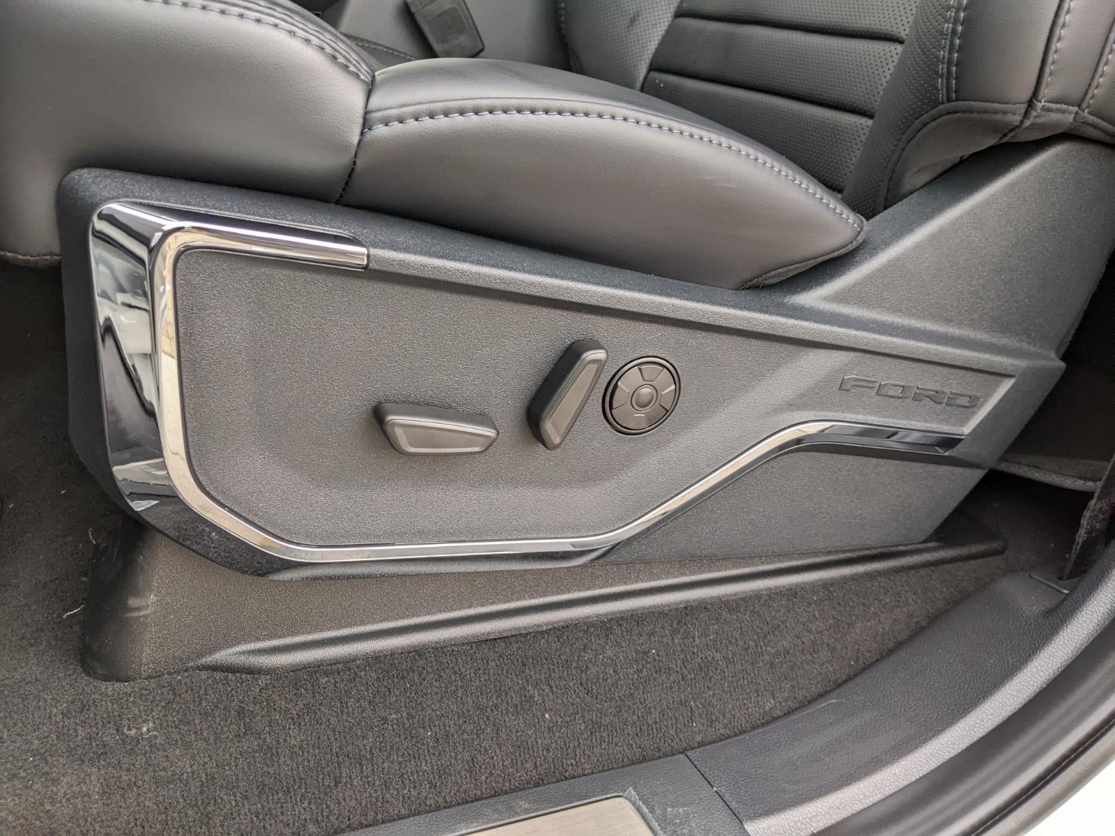 2026 Ford Super Duty F-350 SRW Platinum