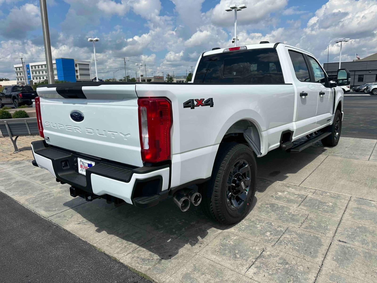 2026 Ford Super Duty F-350 SRW XL