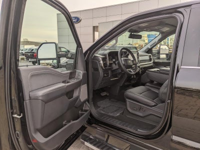 2026 Ford Super Duty F-350 DRW LARIAT