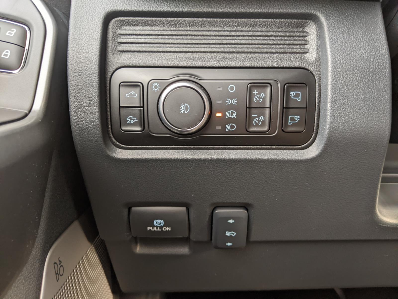 2026 Ford Super Duty F-350 DRW LARIAT