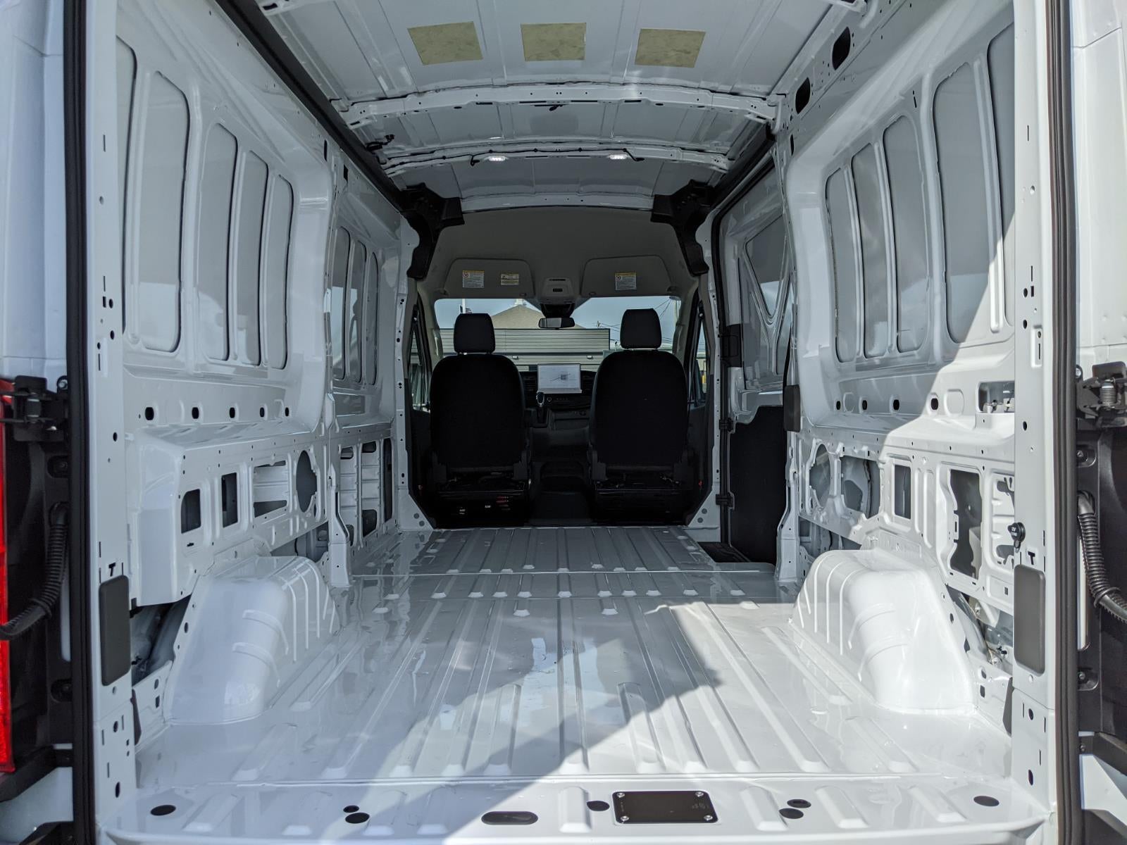 2026 Ford Transit Cargo Van T-250 148 MED RF 9150 GV