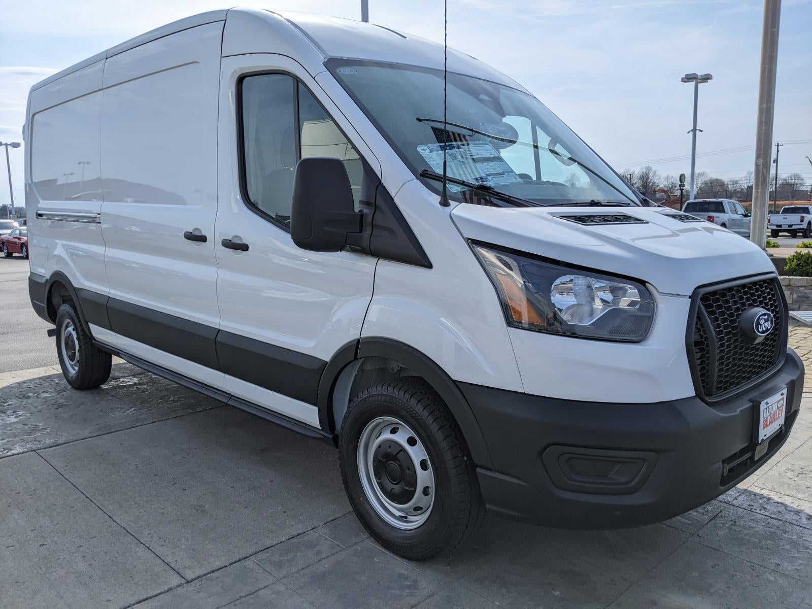 2026 Ford Transit Cargo Van T-250 148 MED RF 9150 GV
