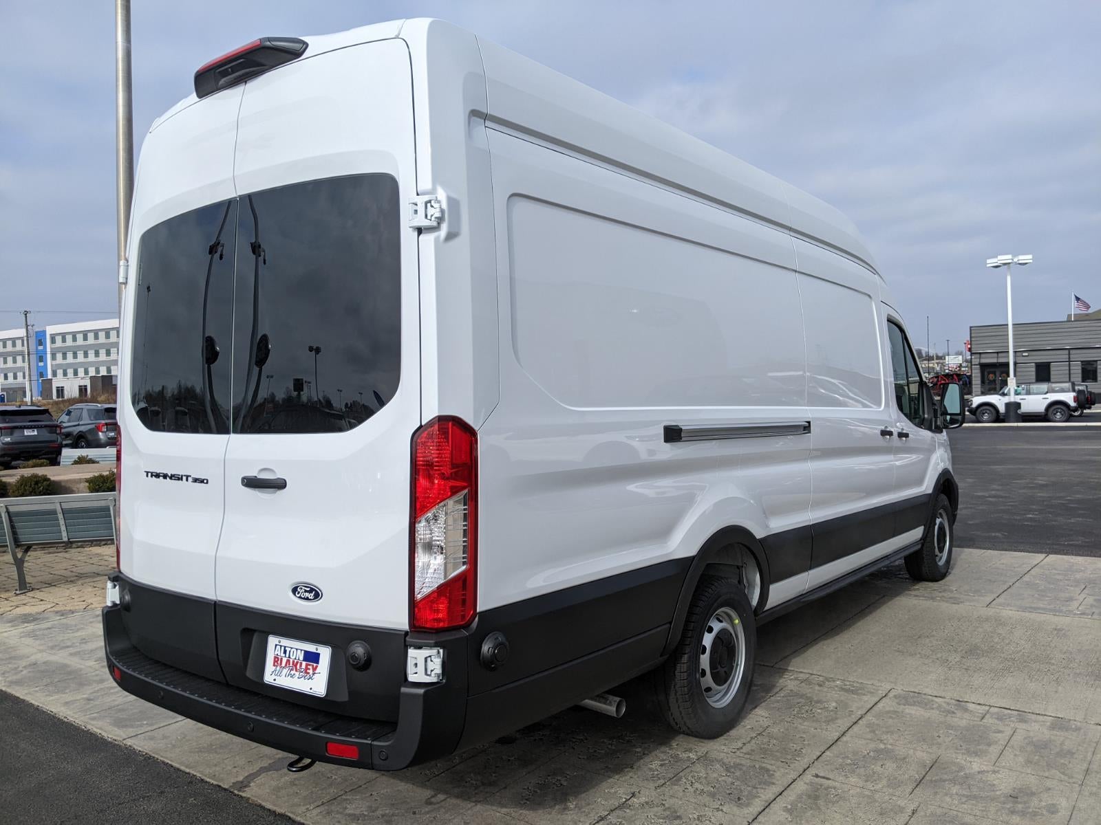 2026 Ford Transit Cargo Van T-350 148 EL HI RF 9500