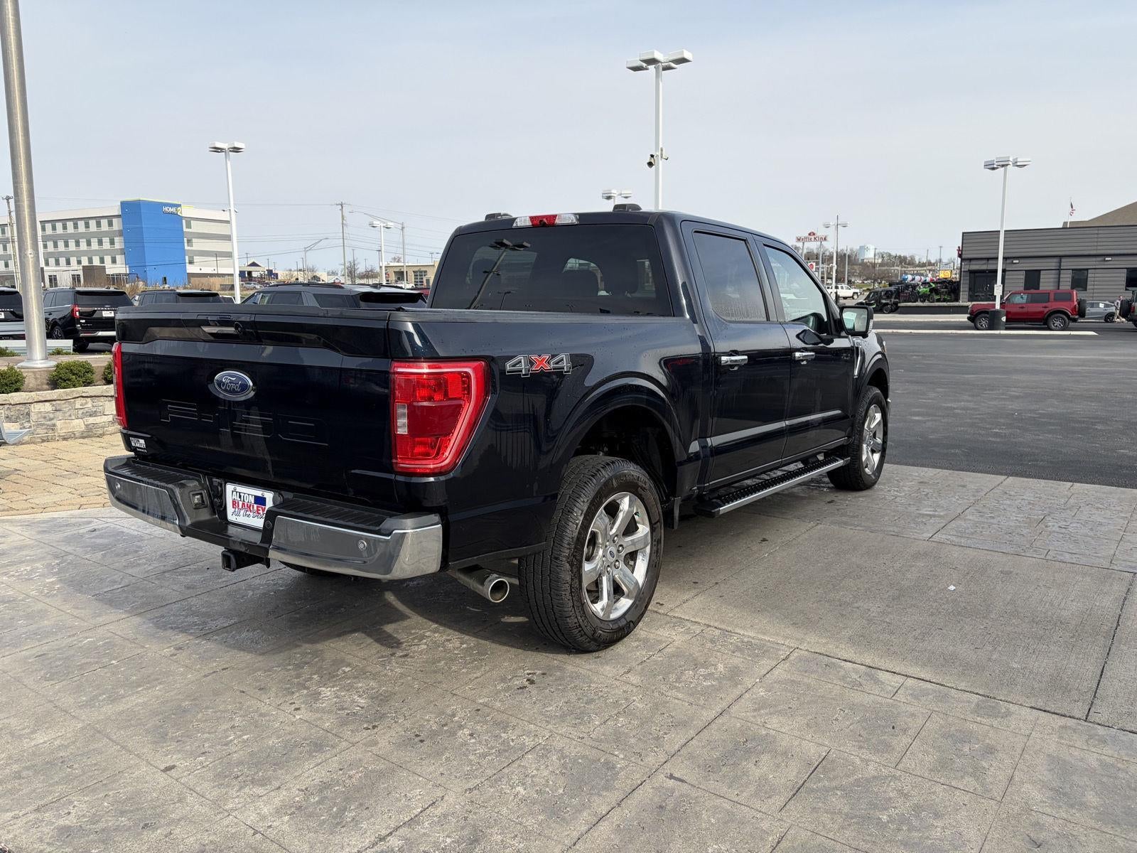 2021 Ford F-150 XLT 4WD SUPERCREW